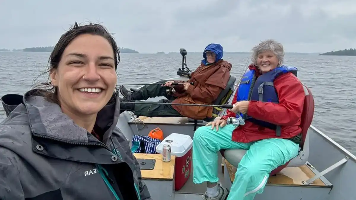 Guests fishing with a guide at Grassy Narrows Lodge on Lake of the Woods