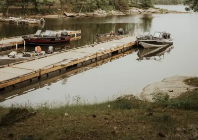 Waterfront docks at Grassy Narrows Lodge on Lake of the Woods